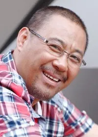 영화배우인 우언개의 대표 이미지