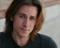 성우, 영화배우인 매튜 머서의 대표 이미지