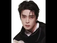 가수인 재현의 대표 이미지