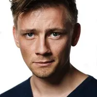 영화배우인 에스벤 스메드 옌센의 대표 이미지