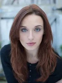 영화배우인 애나 나이팅게일의 대표 이미지