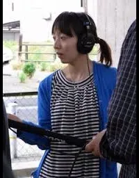 영화감독인 오이와 치카의 대표 이미지