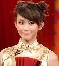 영화배우인 하이기의 대표 이미지