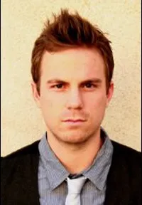 영화배우인 팀 오글트리의 대표 이미지