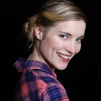 영화배우인 아드리아나 그라지엘의 대표 이미지