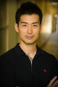 영화배우인 스티브 명의 대표 이미지
