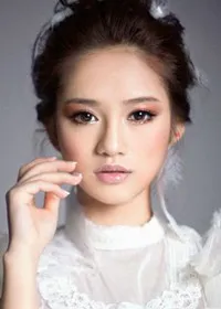 가수, 영화배우인 부몽니의 대표 이미지