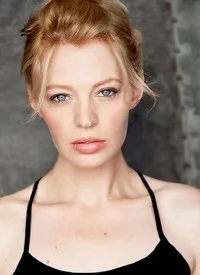 영화배우인 클로에 판워스의 대표 이미지