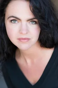 영화배우인 에바 제인의 대표 이미지