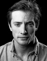 영화배우인 대시엘 울프의 대표 이미지