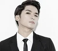 가수, 뮤지컬배우인 김신의의 대표 이미지