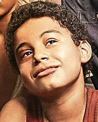 영화배우인 릭슨 테베스의 대표 이미지