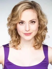 영화배우인 에밀리 고스의 대표 이미지