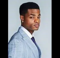 영화배우, 코미디언인 앤드류 배첼러의 대표 이미지