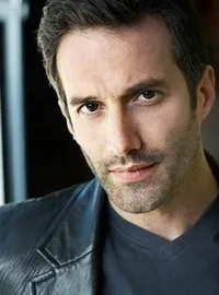 영화배우인 크리스 코던의 대표 이미지