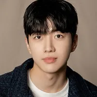 탤런트인 강훈의 대표 이미지