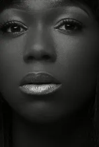 영화배우인 아마 아베브레세의 대표 이미지