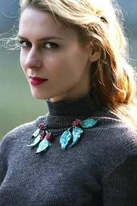 영화배우인 엘레나 라도니치크의 대표 이미지