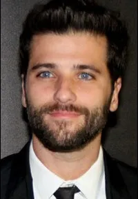 영화배우인 브루노 가글리아소의 대표 이미지