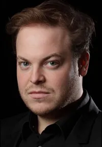 오페라 가수인 Andrew Staples의 대표 이미지