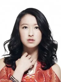 영화배우, 가수인 나카에 유리의 대표 이미지