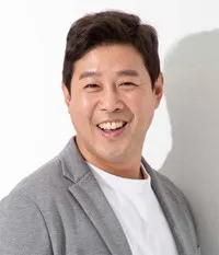 영화배우, 연극배우인 심완준의 대표 이미지