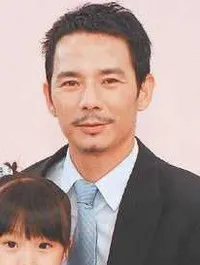 영화배우인 왕경호의 대표 이미지