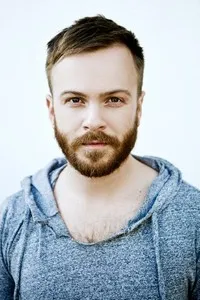 영화배우인 크리스토퍼 모워드의 대표 이미지