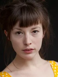 영화배우인 플로르 바블레드의 대표 이미지