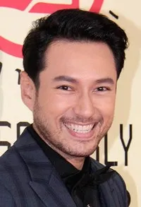 영화배우인 제이슨 영의 대표 이미지