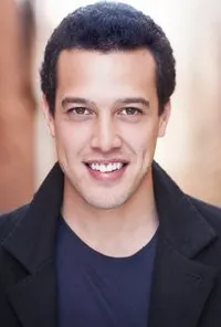 영화배우인 케빈 호프바우어의 대표 이미지