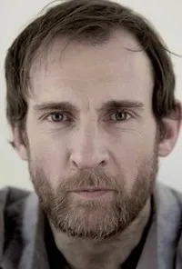 영화배우인 매튜 주르의 대표 이미지