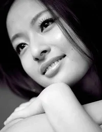 영화배우인 량예팅의 대표 이미지