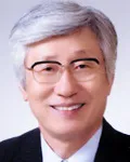 특수단체인, 변호사인 이진강의 대표 이미지