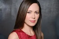 영화배우인 제니퍼 스터커트의 대표 이미지