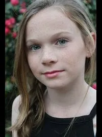 영화배우인 소피 로랄슨의 대표 이미지