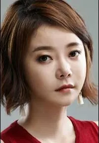 영화배우인 김하정의 대표 이미지