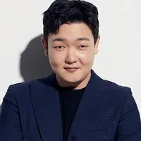 영화배우, 탤런트인 김민호의 대표 이미지