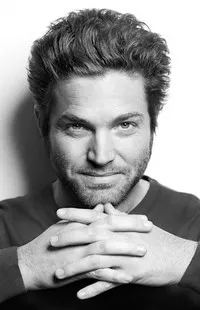 영화배우인 피터 케트나스의 대표 이미지