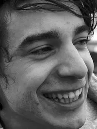 영화배우인 오렐리앵 가브리엘리의 대표 이미지