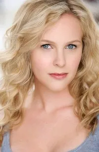 영화배우인 빅토리아 골드의 대표 이미지