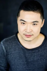 영화배우인 호위 라이의 대표 이미지