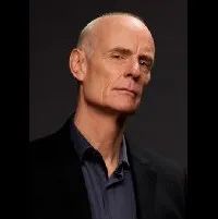 영화배우인 맷 프루어의 대표 이미지