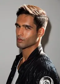 영화배우인 시드 말리아의 대표 이미지