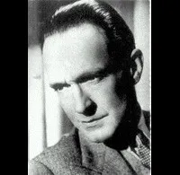 배우, 각본, 감독인 피에르 프레즈나이의 대표 이미지