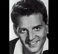 배우인 장-삐에르 오몽의 대표 이미지