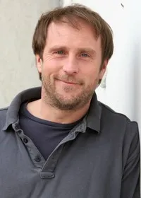 영화배우인 비아르네 메델의 대표 이미지