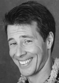 영화감독인 제리 코키치의 대표 이미지