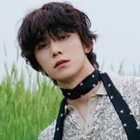 가수, 탤런트인 휘영의 대표 이미지