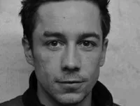 영화배우인 킬리언 스콧의 대표 이미지